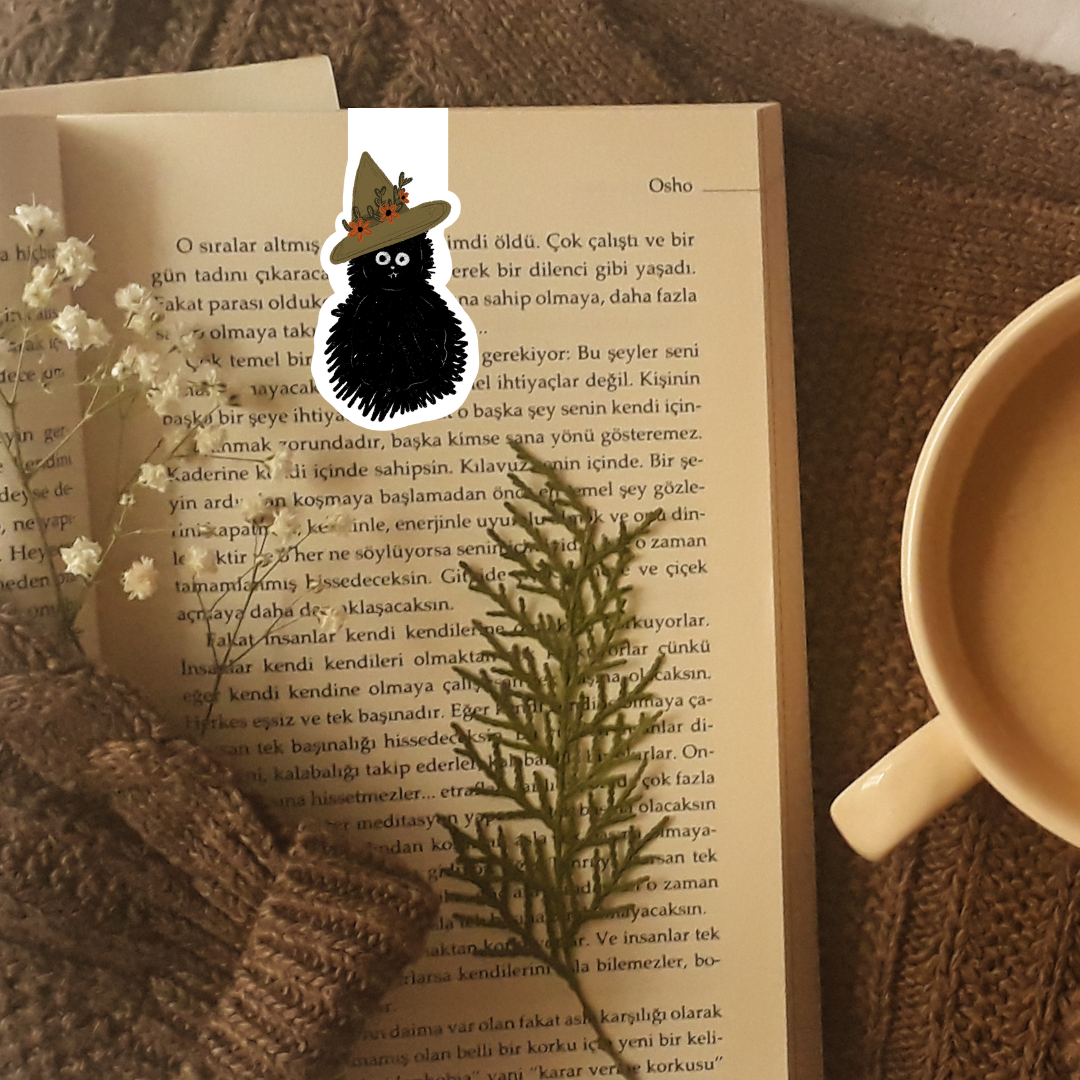 Classic Black Cat Folding Magnetic Bookmark