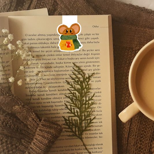 Amelia the Mouse Folding Magnetic Bookmark